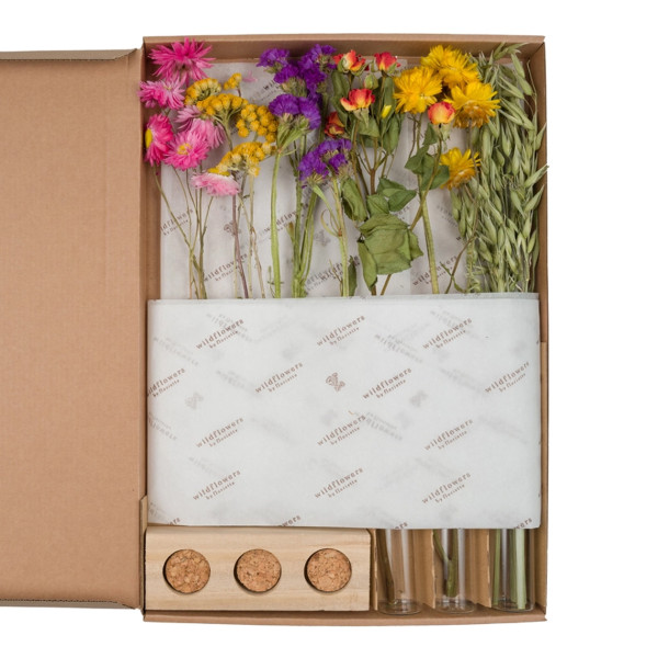 Wildflowers Giftbox Dried Flowers With Vases Multi - Image 3