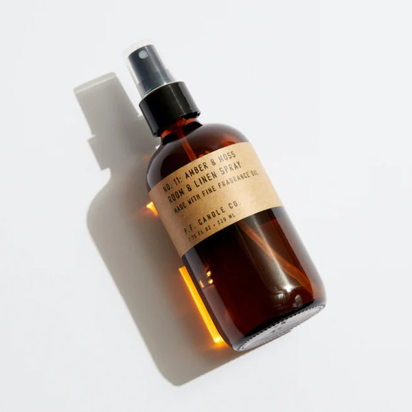 P.f. Candle Co. - Profumatore Spray Amber & Moss