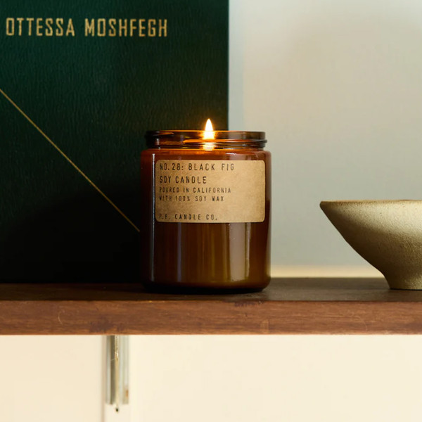 P.f. Candle Co. - Candela In Cera Di Soia Black Fig - immagine 2