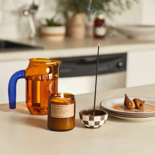 P.f. Candle Co. - Candela In Cera Di Soia Black Fig - immagine 4