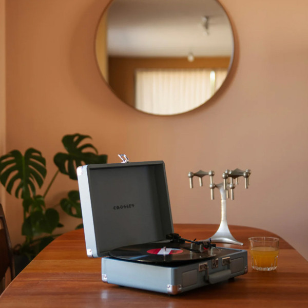 Crosley Cruiser Plus 2-way Bluetooth Record Player Tourmaline - Image 2