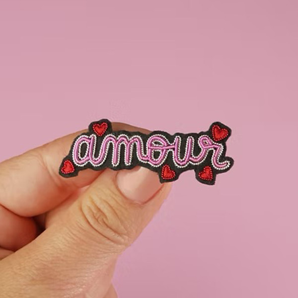 Malicieuse Spilla "amour"
