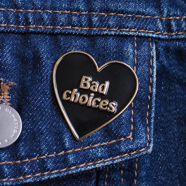 Ahoy Kollektiv Spilla Smaltata "bad Choices" - immagine 3
