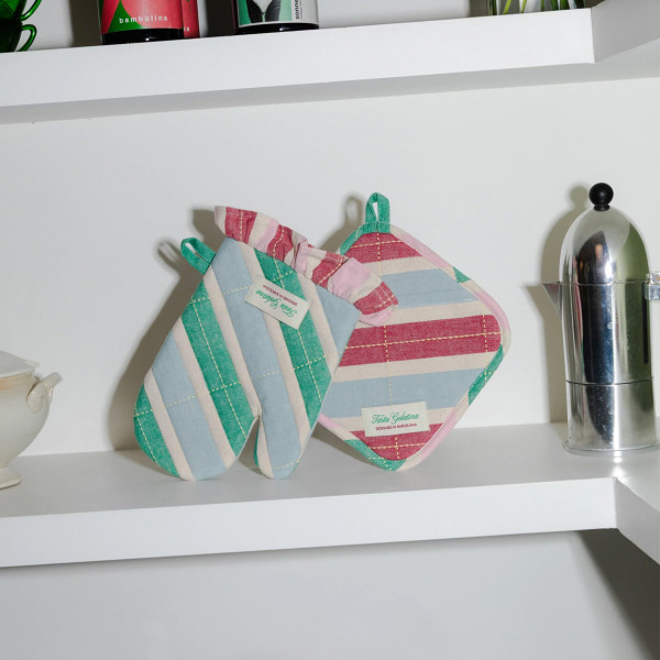 Tarta Gelatina Striped Oven Mitt & Pot Holder Set - Image 2